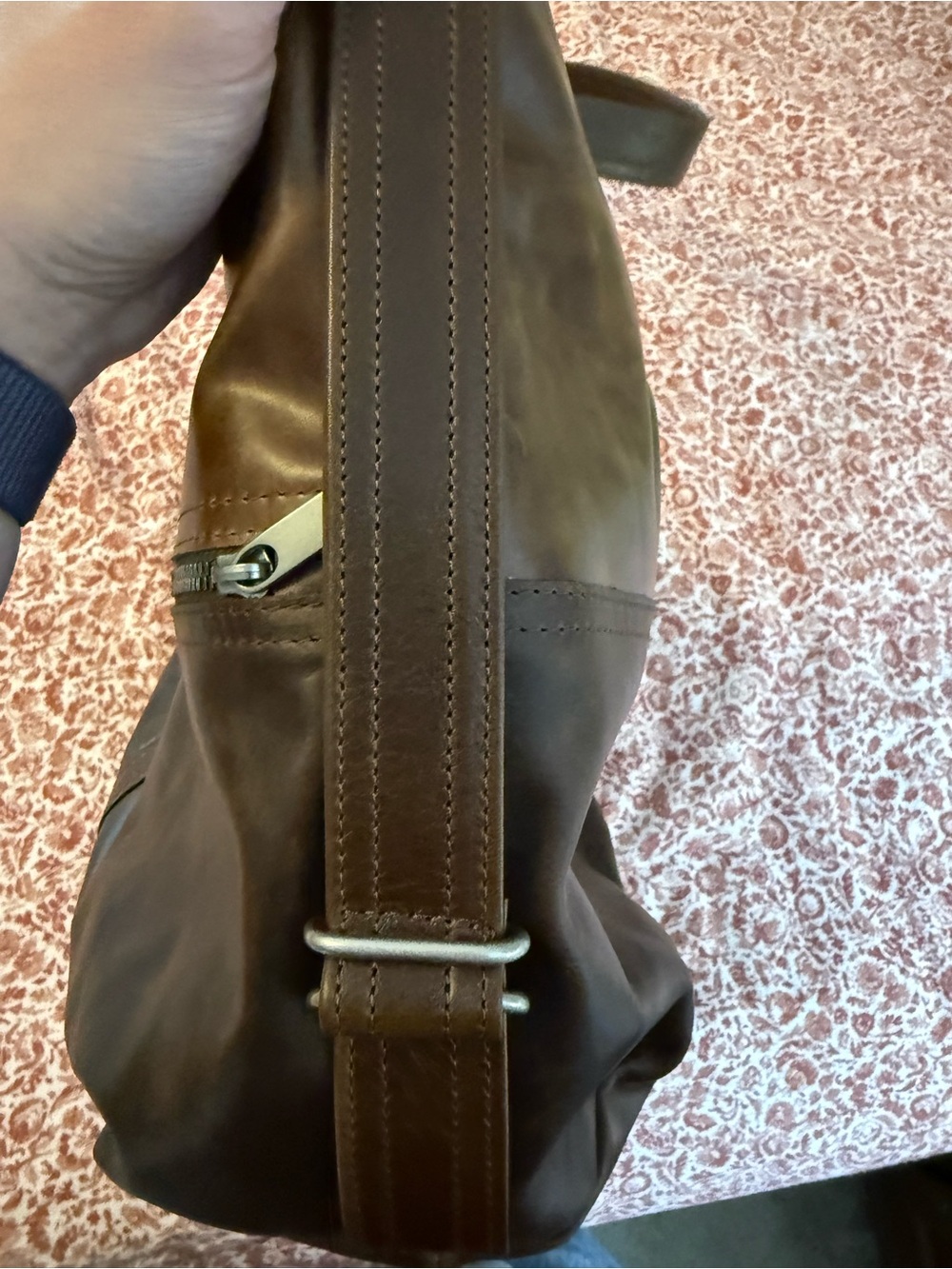 Rough & Tumble Large City Safari in Bourbon + Selkie with clip on strap - Picture 5 of 16